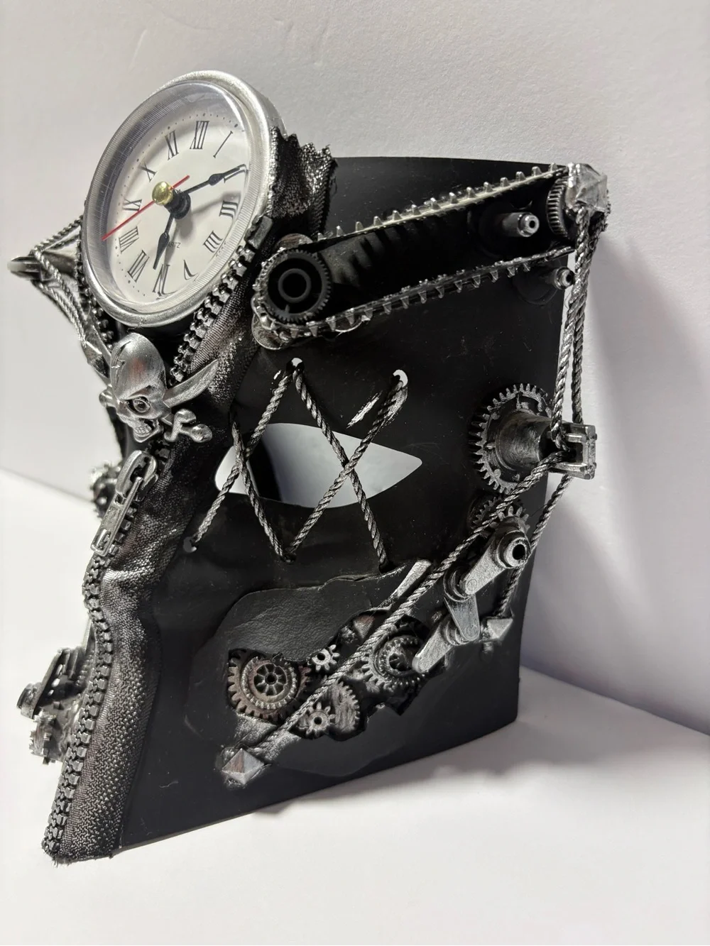 Black Steampunk Skull Wall Clock Mask - Decorative Home Clock